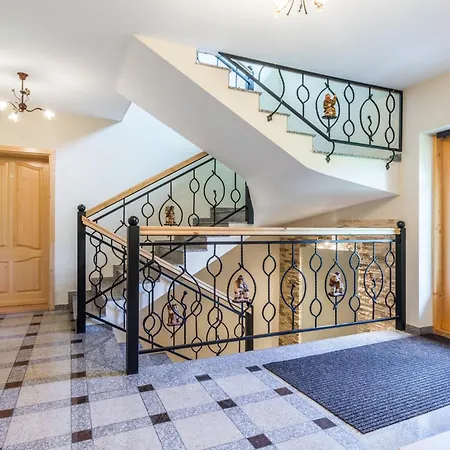 Wit Polana Sywarne Косцелиско